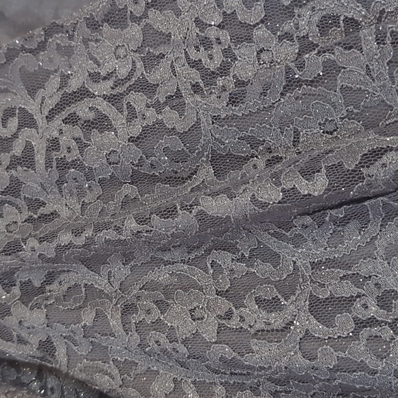 Gray Lace Robe - Picture 3 of 5
